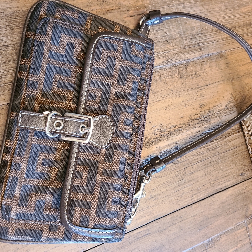 Wristlet